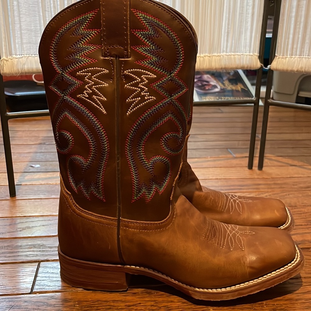 Nocona Women’s cowboy brown leather boots size 7 excellent condition